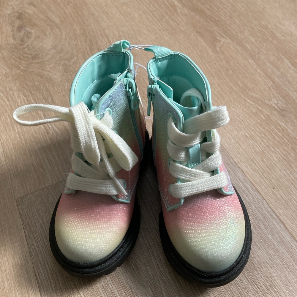 NEW cat and Jack multicolor Amaya zip boots